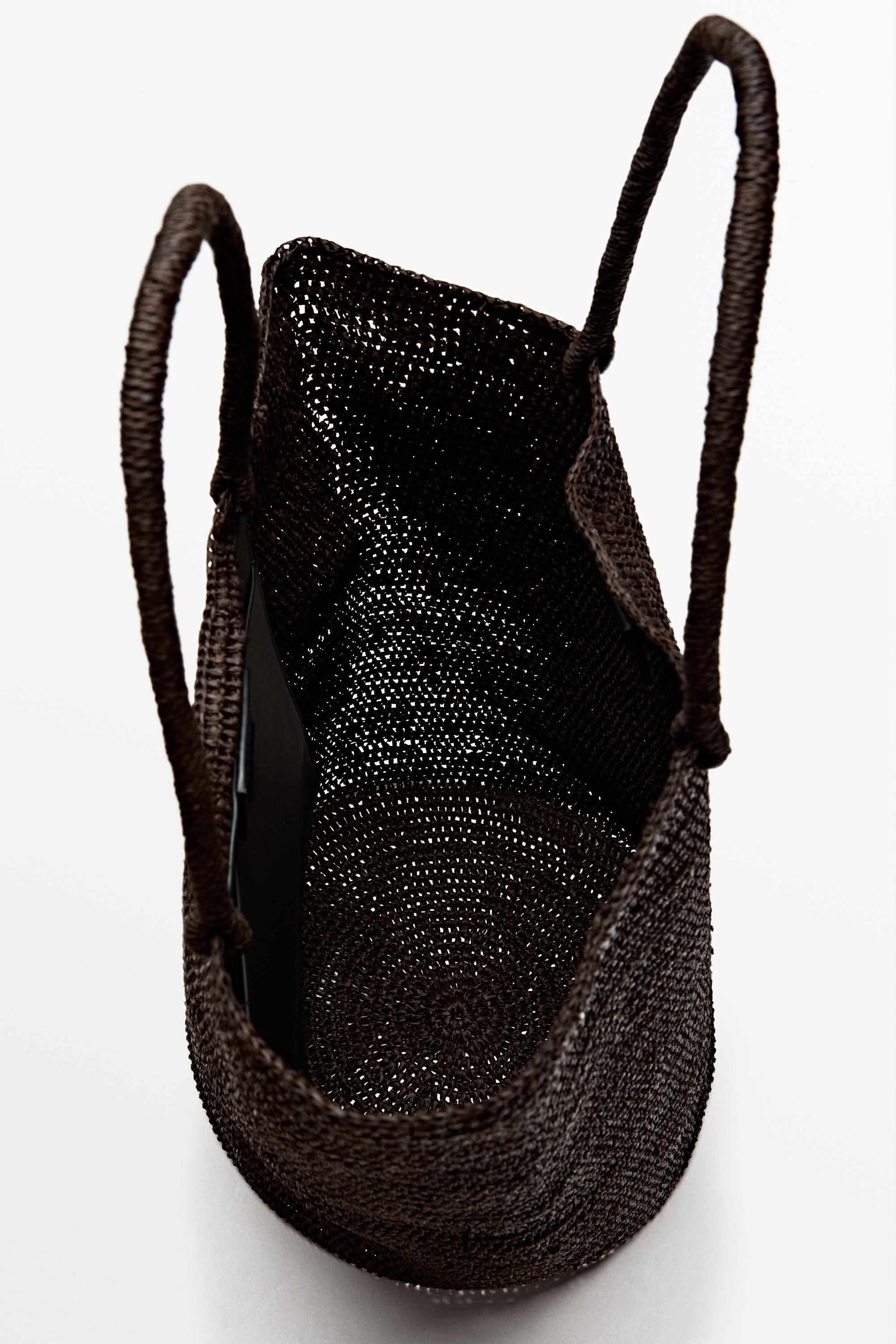 Raffia bucket tote bag